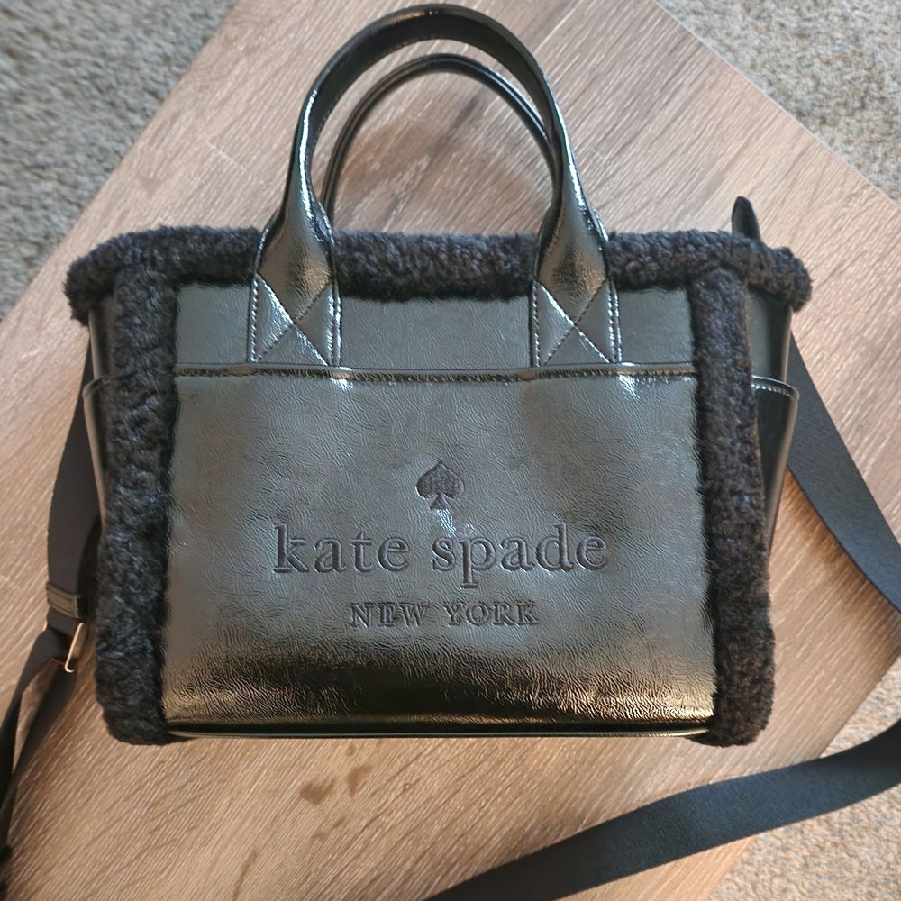KATE SPADE JETT FAUX SHEARLING SMALL TOTE BLACK - Picture 1 of 12